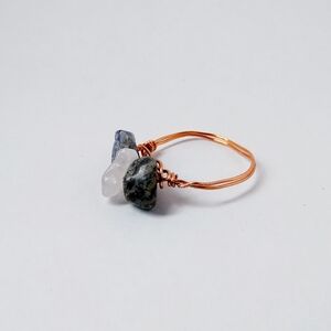 Beautiful Quartz and Jasper Gem Handmade Twisted Rusted Gold Wire Ring Size